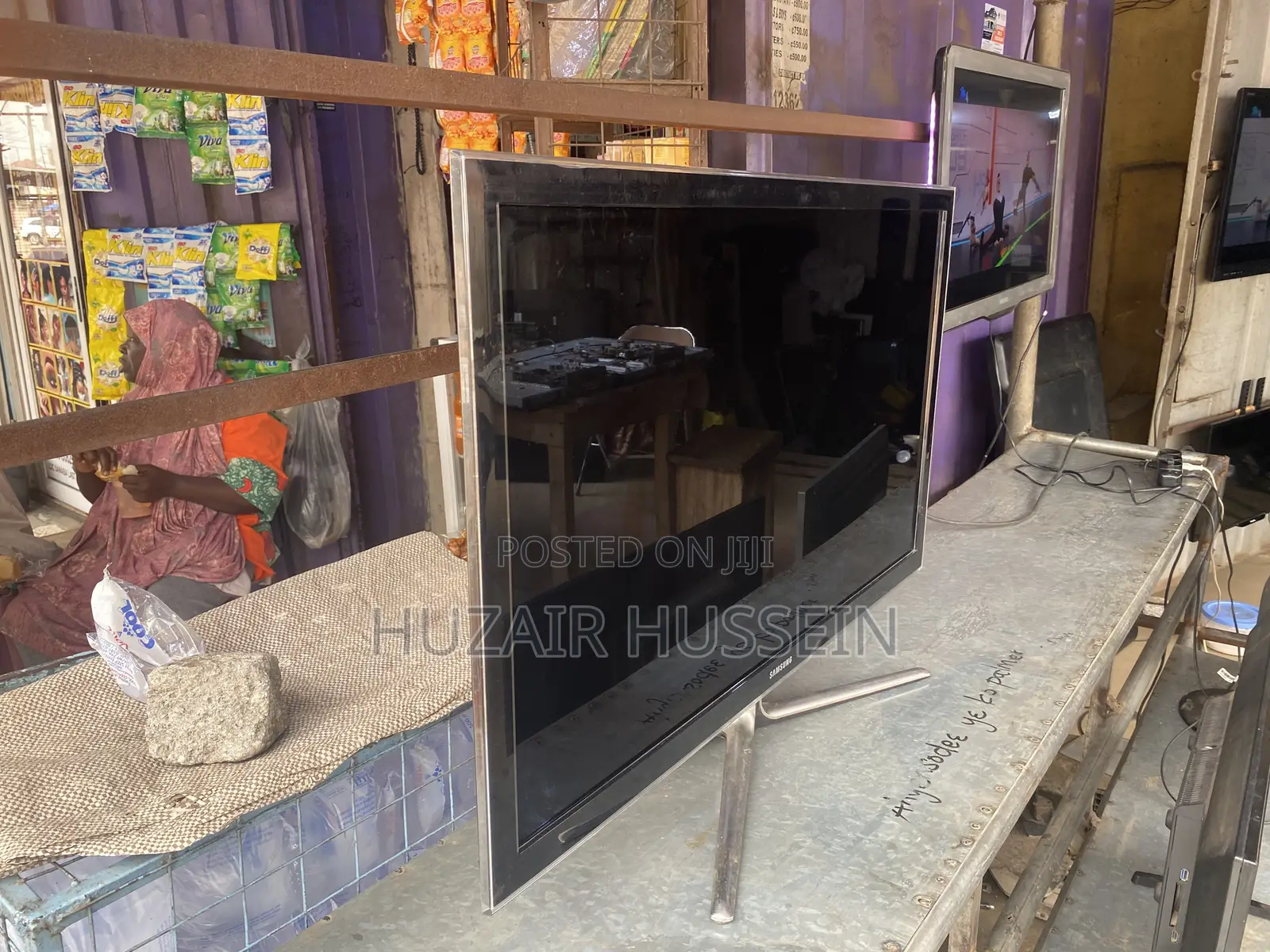 Hussein Electronics