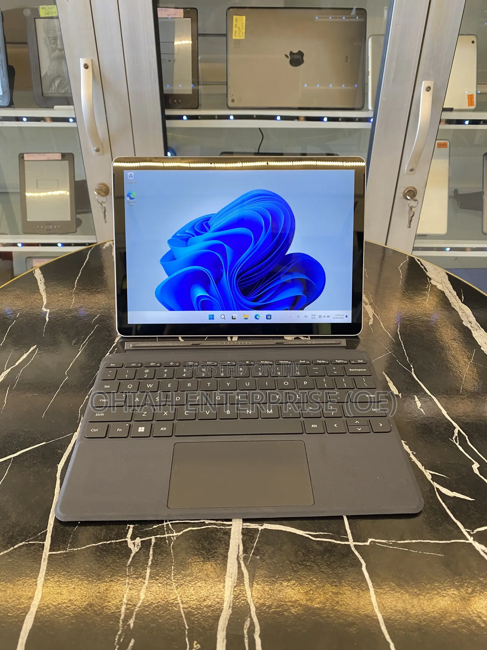 Laptop Microsoft Surface Go 3 8GB Intel Pentium SSD 128GB