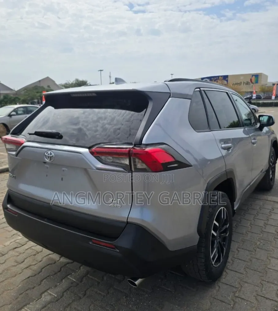 Toyota RAV4 2020 Gray