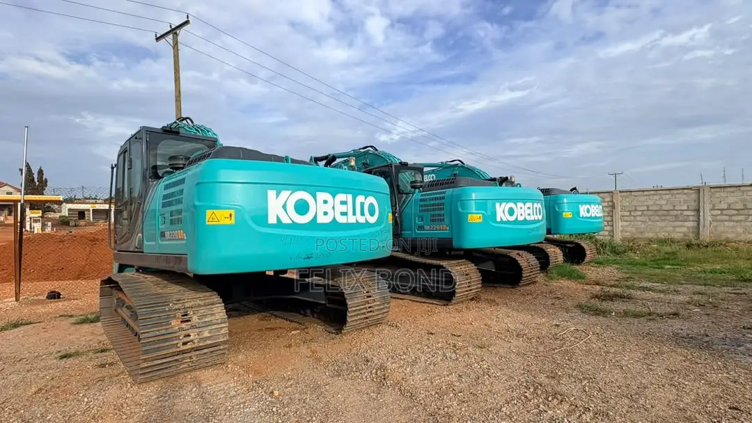 Kobelco Excavator 220
