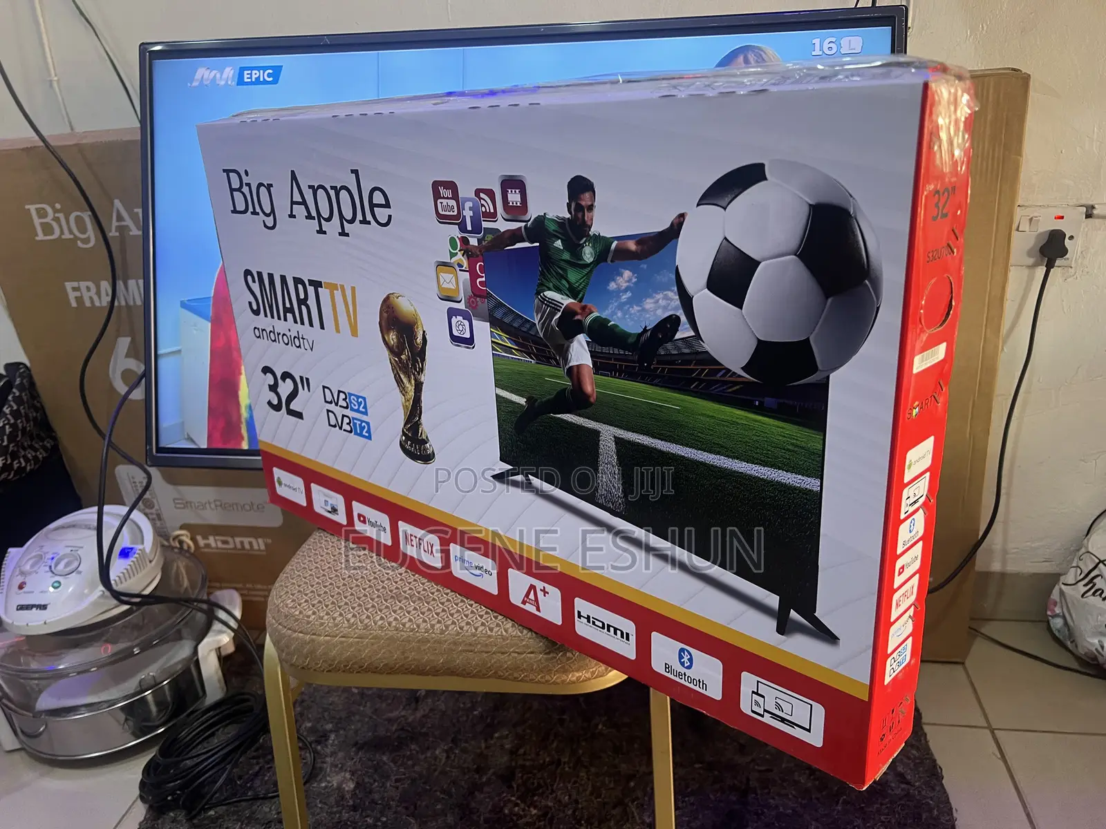 Big Apple 32” Smart TV