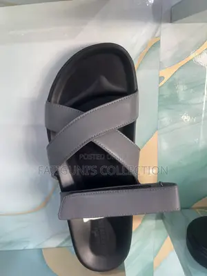 Men Slipper Available at Affordable Price