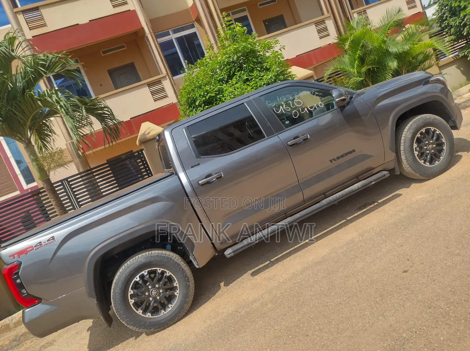 Toyota Tundra SR5 CrewMax 4WD SB w/6.5' Bed 2025 Gray