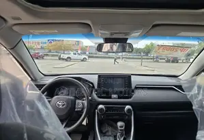 Toyota RAV4 XLE AWD 2020 Silver