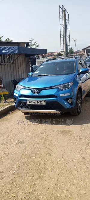 Toyota RAV4 XLE AWD (2.5L 4cyl 6A) 2017 Blue