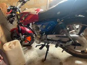 Royal RY125 2026 Red
