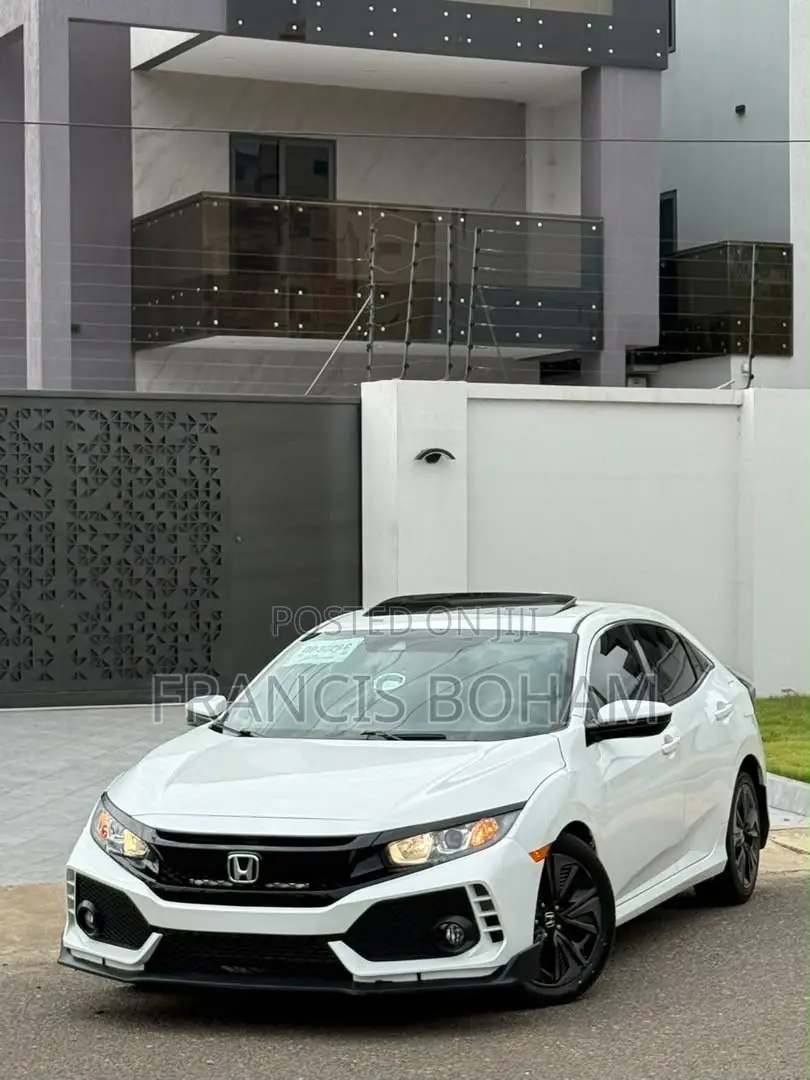 Honda Civic EX Hatchback 2019 White