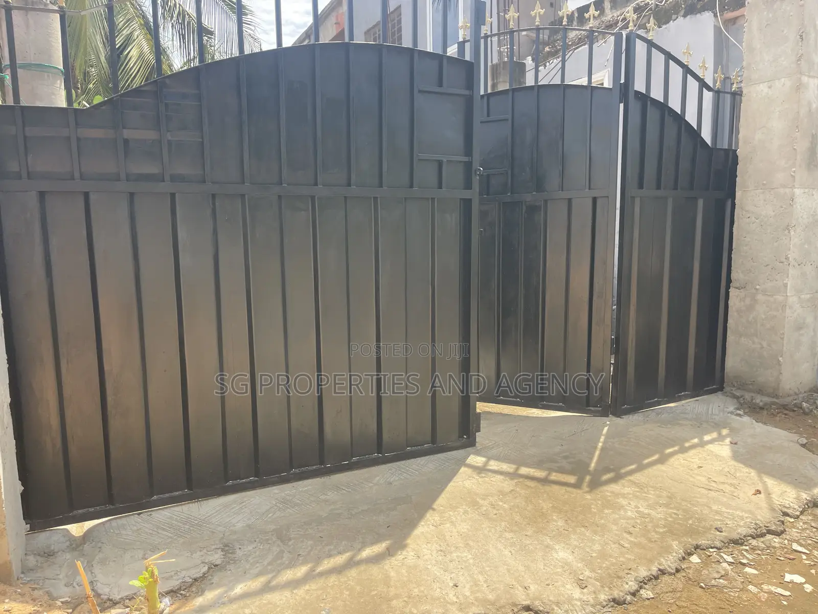 1bdrm Apartment in Batsonaa, Baatsona Total for rent