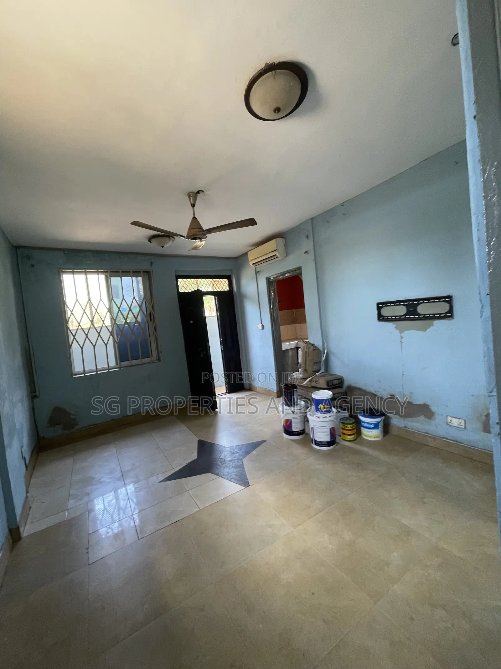 1bdrm Apartment in Batsonaa, Baatsona Total for rent
