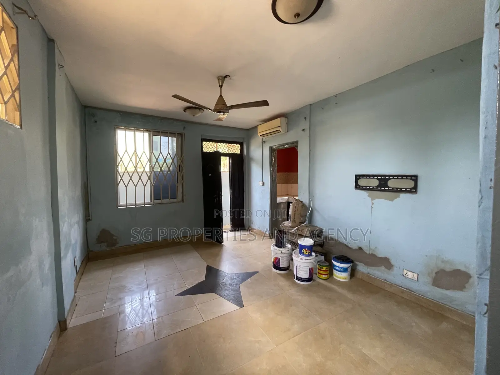 1bdrm Apartment in Batsonaa, Baatsona Total for rent