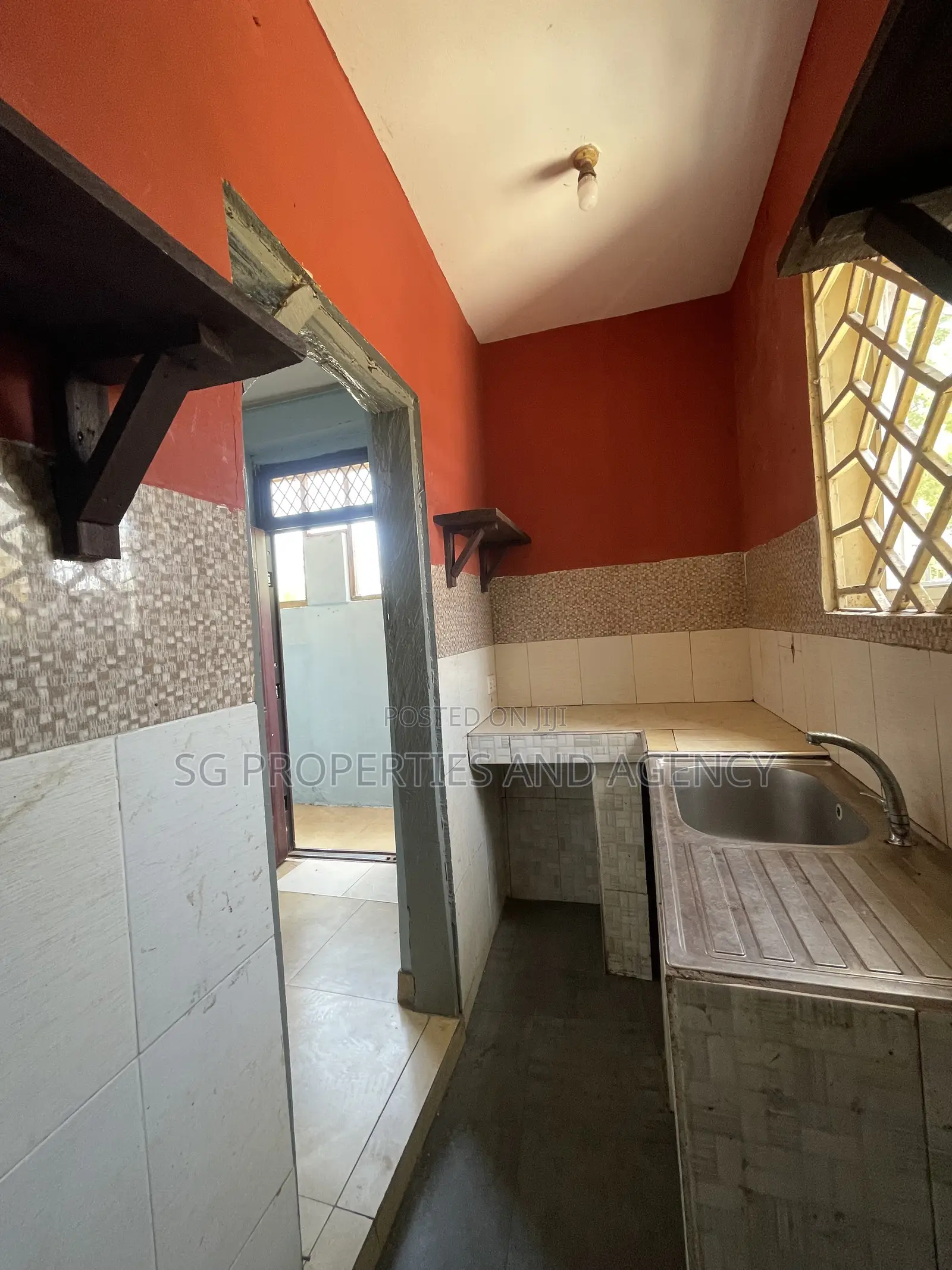 1bdrm Apartment in Batsonaa, Baatsona Total for rent