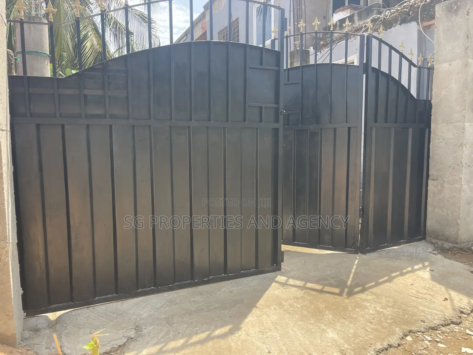 1bdrm Apartment in Batsonaa, Baatsona Total for rent