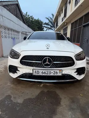 Mercedes-Benz E300 2017 White