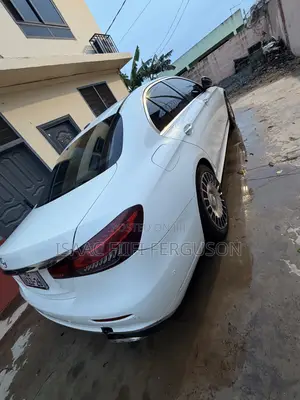 Mercedes-Benz E300 2017 White