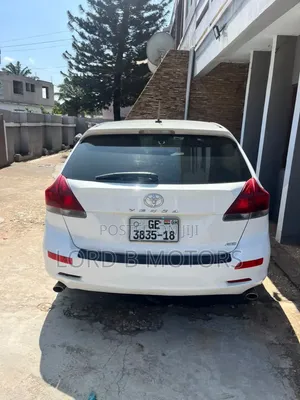 Toyota Venza XLE 4dr Wagon (3.5L 6cyl 6A) 2015 White