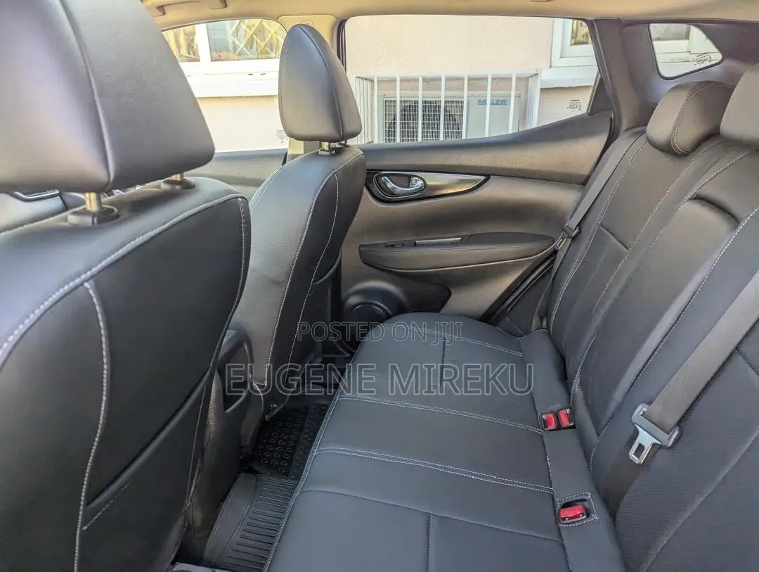 Nissan Qashqai 2015 Brown