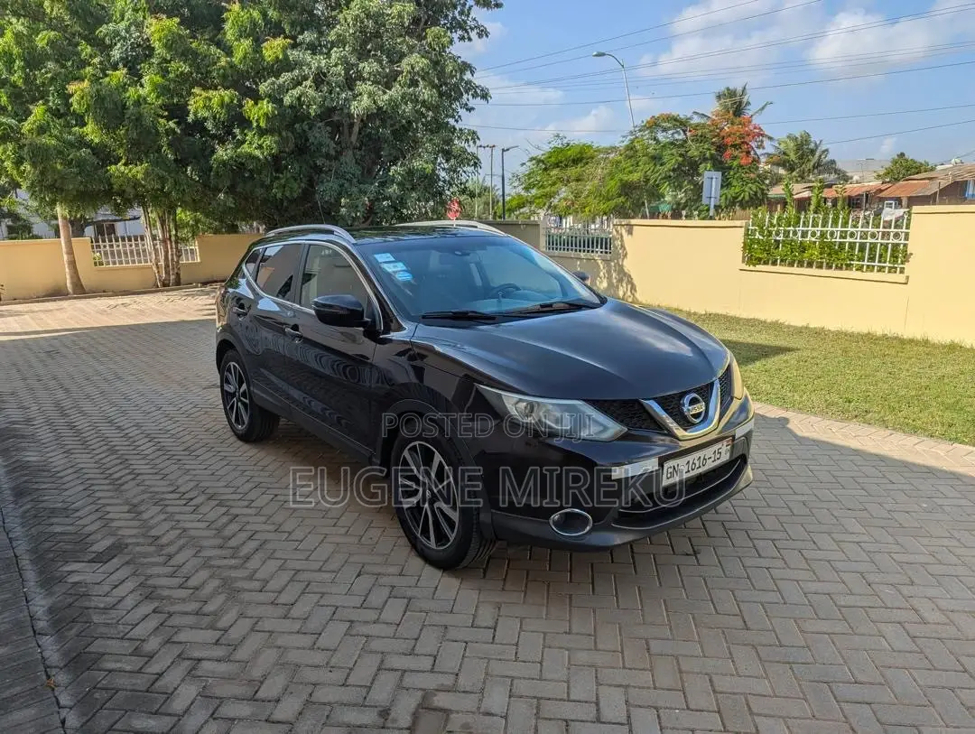 Nissan Qashqai 2015 Brown