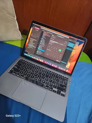 Laptop Apple MacBook Air 2020 8GB Apple M1 SSD 256GB