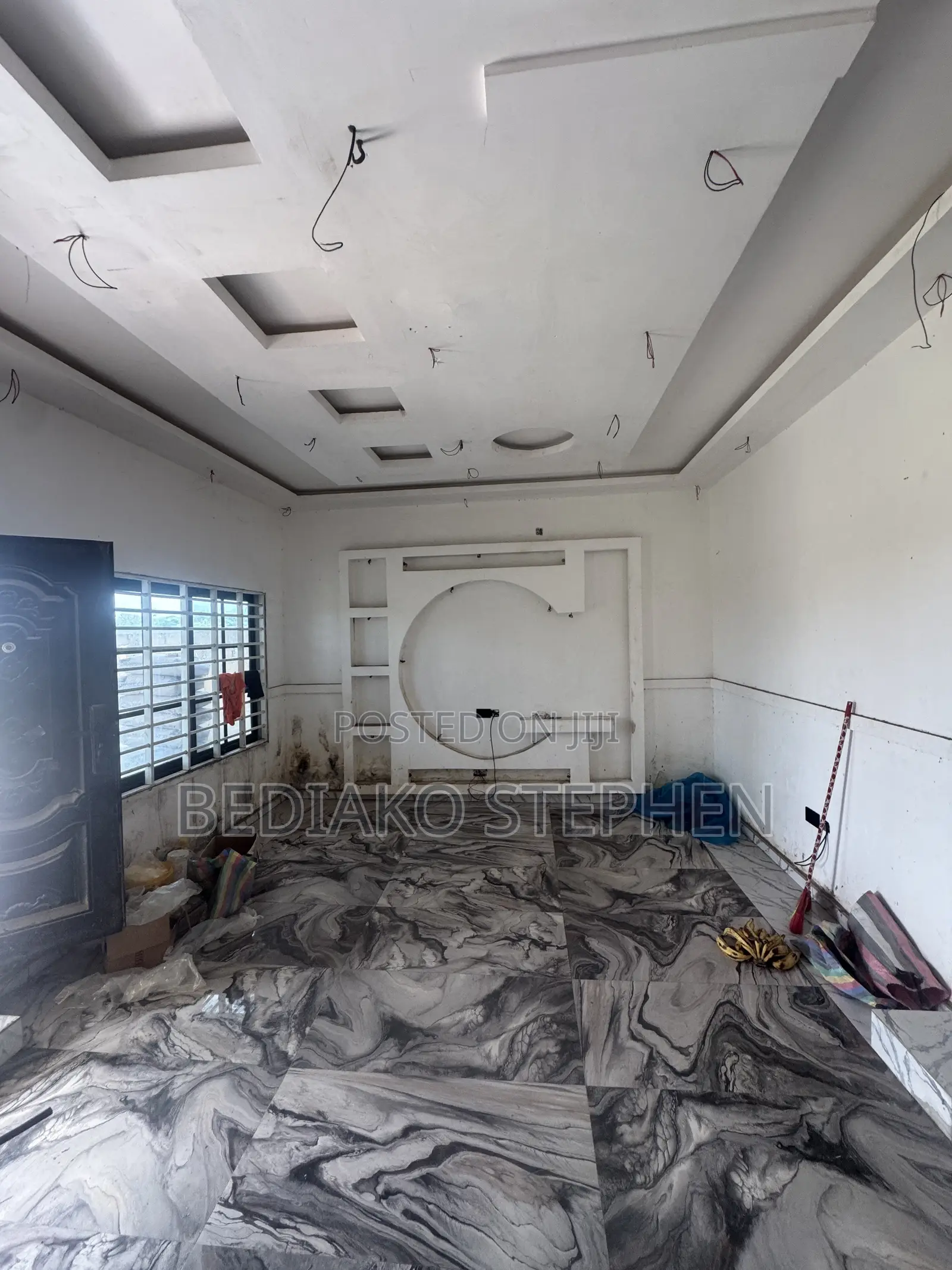 Furnished 4bdrm Block of Flats in Owner, Techiman Municipal for sale