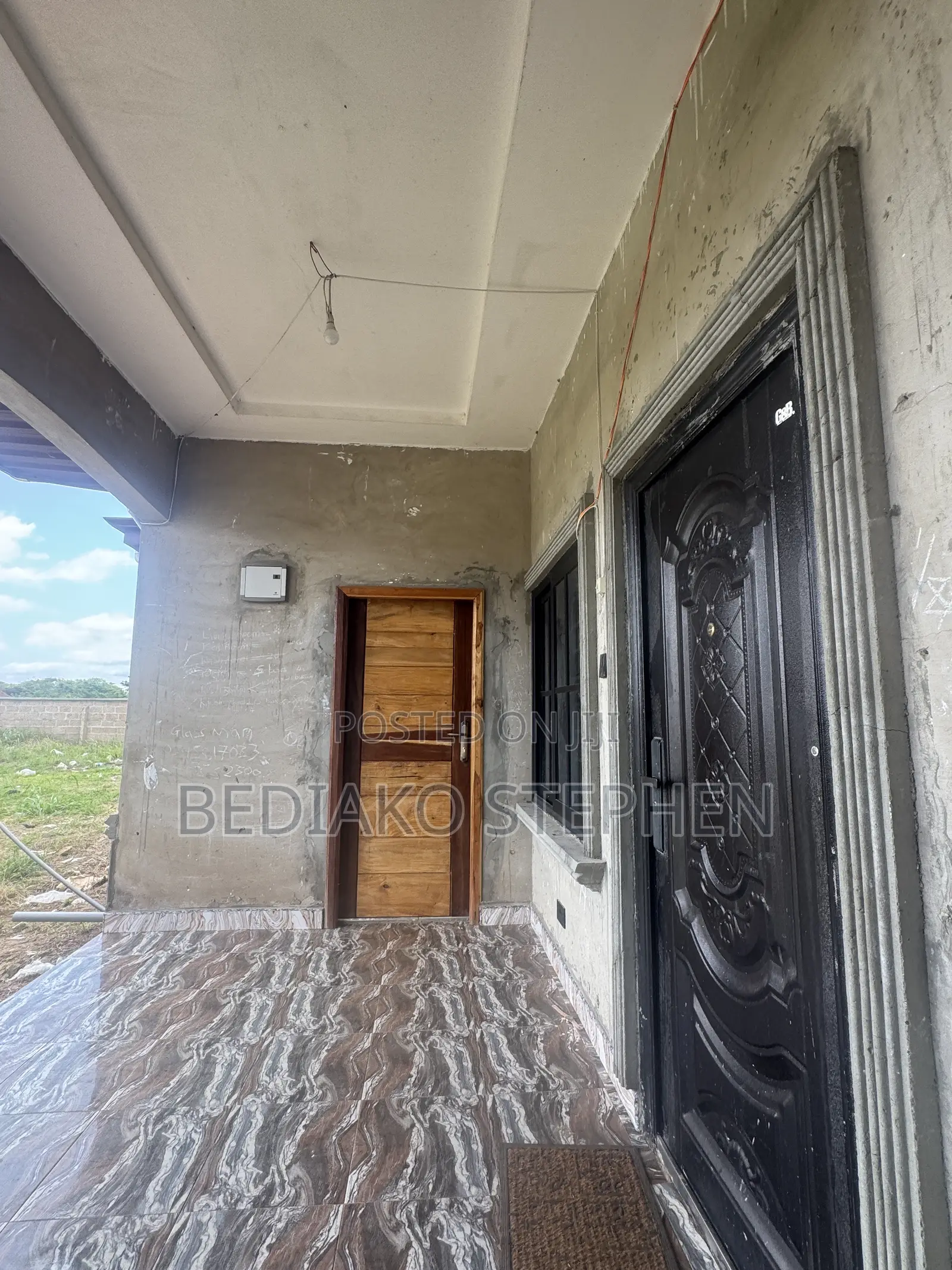 Furnished 4bdrm Block of Flats in Owner, Techiman Municipal for sale