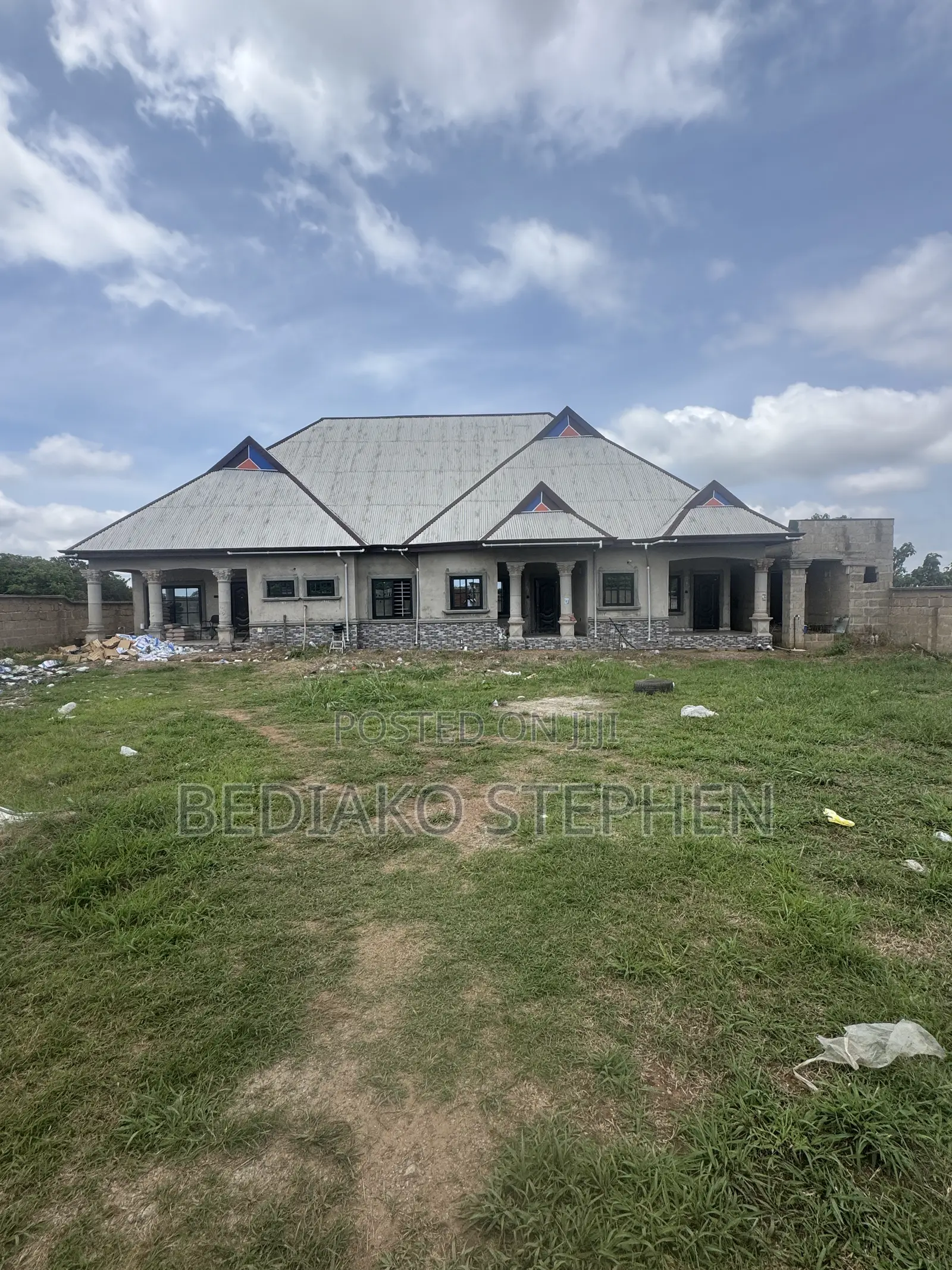 Furnished 4bdrm Block of Flats in Owner, Techiman Municipal for sale