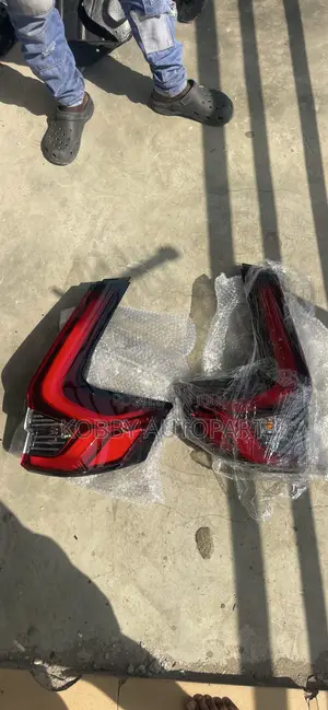 Honda CRV Taillight Pair 2023 2024 2025