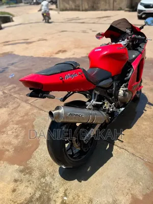 Kawasaki Ninja ZX-10R 2005 Red