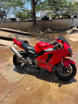 Kawasaki Ninja ZX-10R 2005 Red