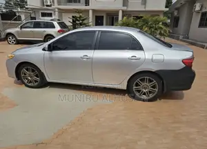 Toyota Corolla L 4-Speed Automatic 2013 Silver