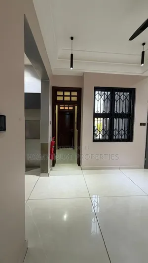 3bdrm Apartment in Achimota Tantra, Unity Closed for rent