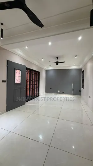 3bdrm Apartment in Achimota Tantra, Unity Closed for rent
