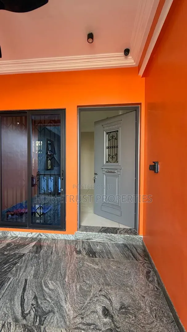 3bdrm Apartment in Achimota Tantra, Unity Closed for rent