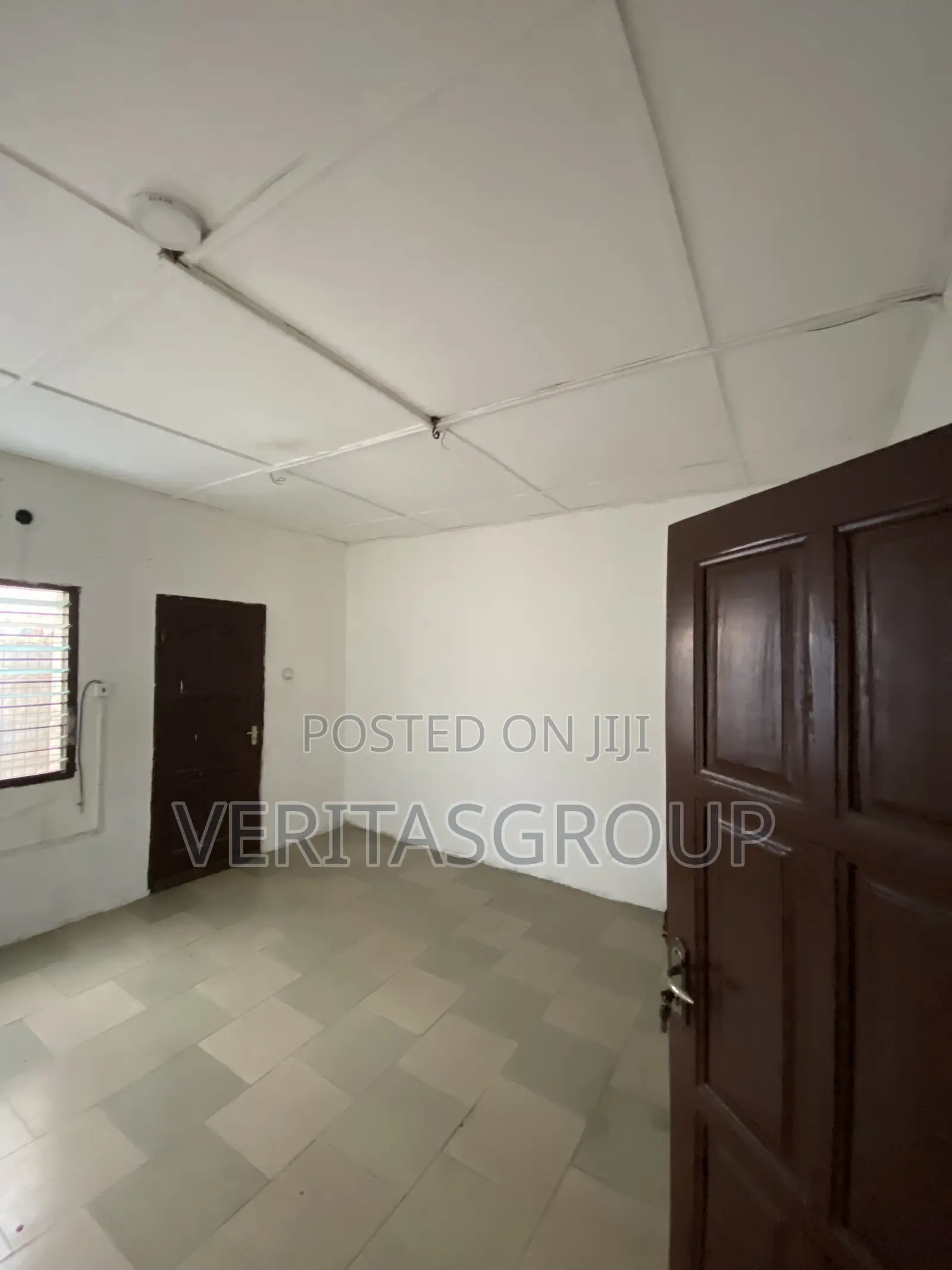 1bdrm Room & Parlour in Adjiriganor for rent