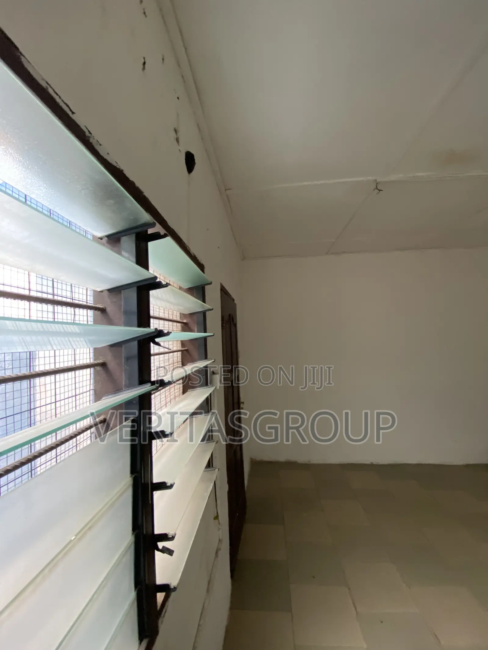 1bdrm Room & Parlour in Adjiriganor for rent