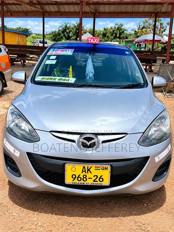 Mazda Demio 2012 Gray