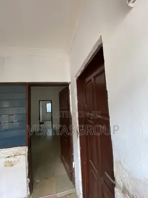 1bdrm Room & Parlour in Adjiriganor for rent