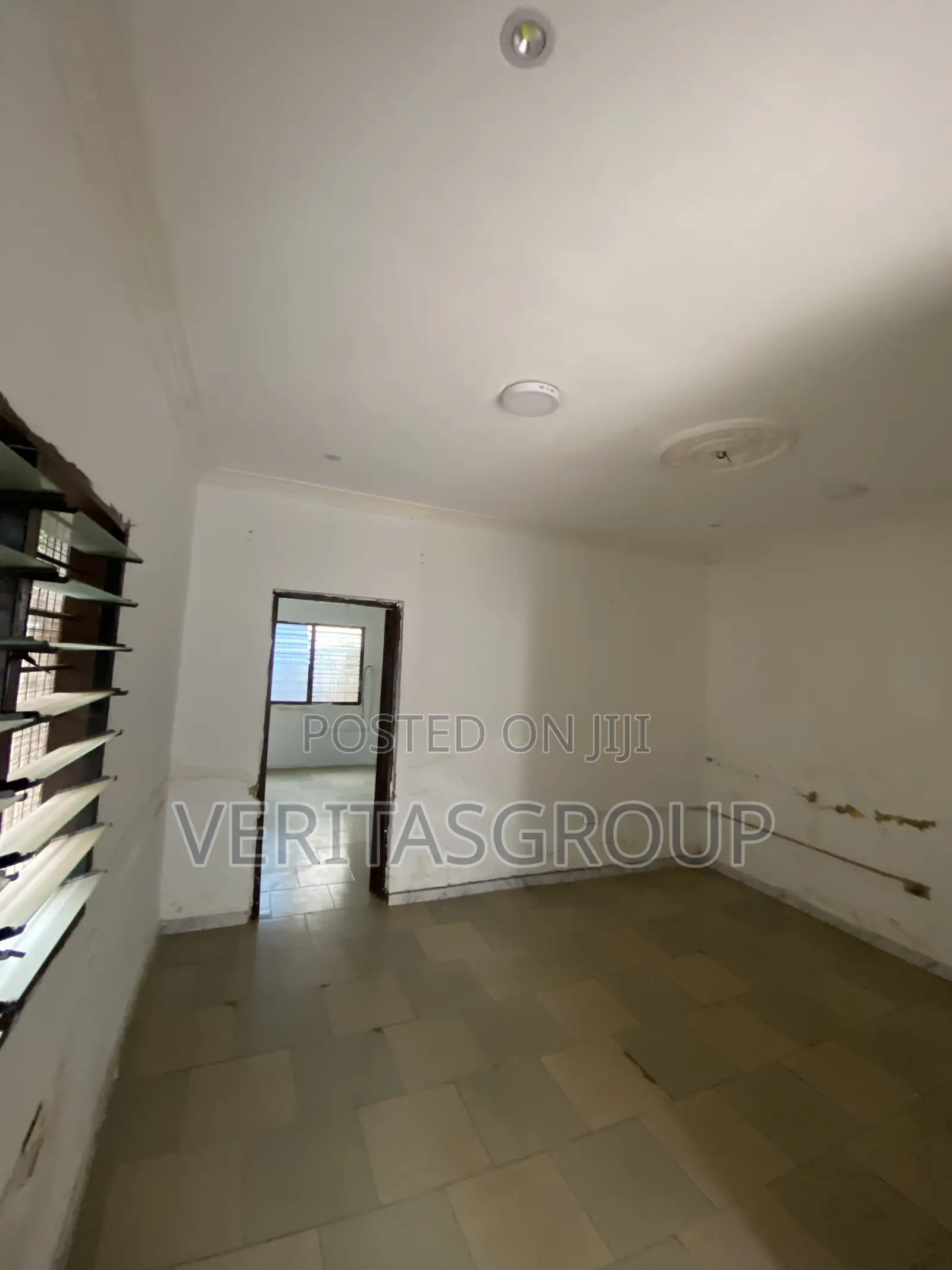 1bdrm Room & Parlour in Adjiriganor for rent