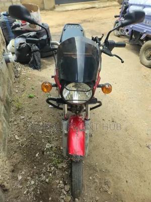 Bajaj Boxer 125 2024 Red