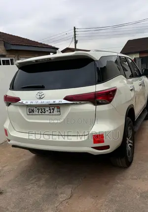 Toyota Fortuner 2017 White