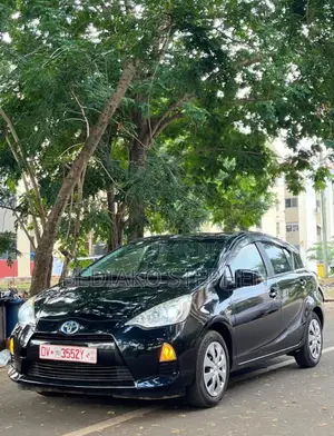 Toyota Aqua 2014 Black