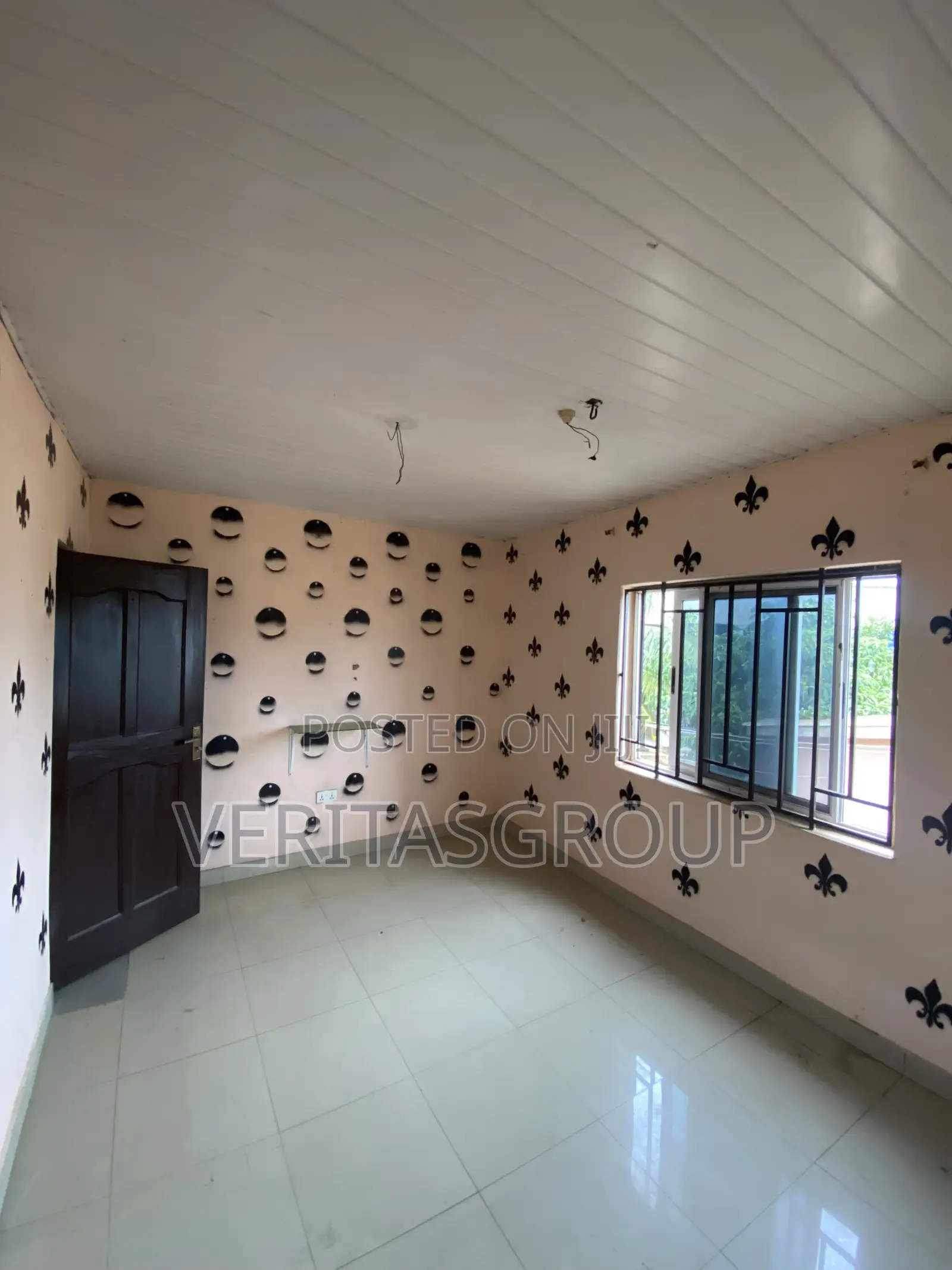 1bdrm Room & Parlour in Old Town for rent
