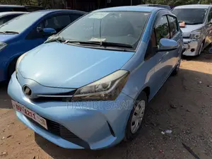Toyota Vitz 1.3 FWD 5dr 2015 Blue