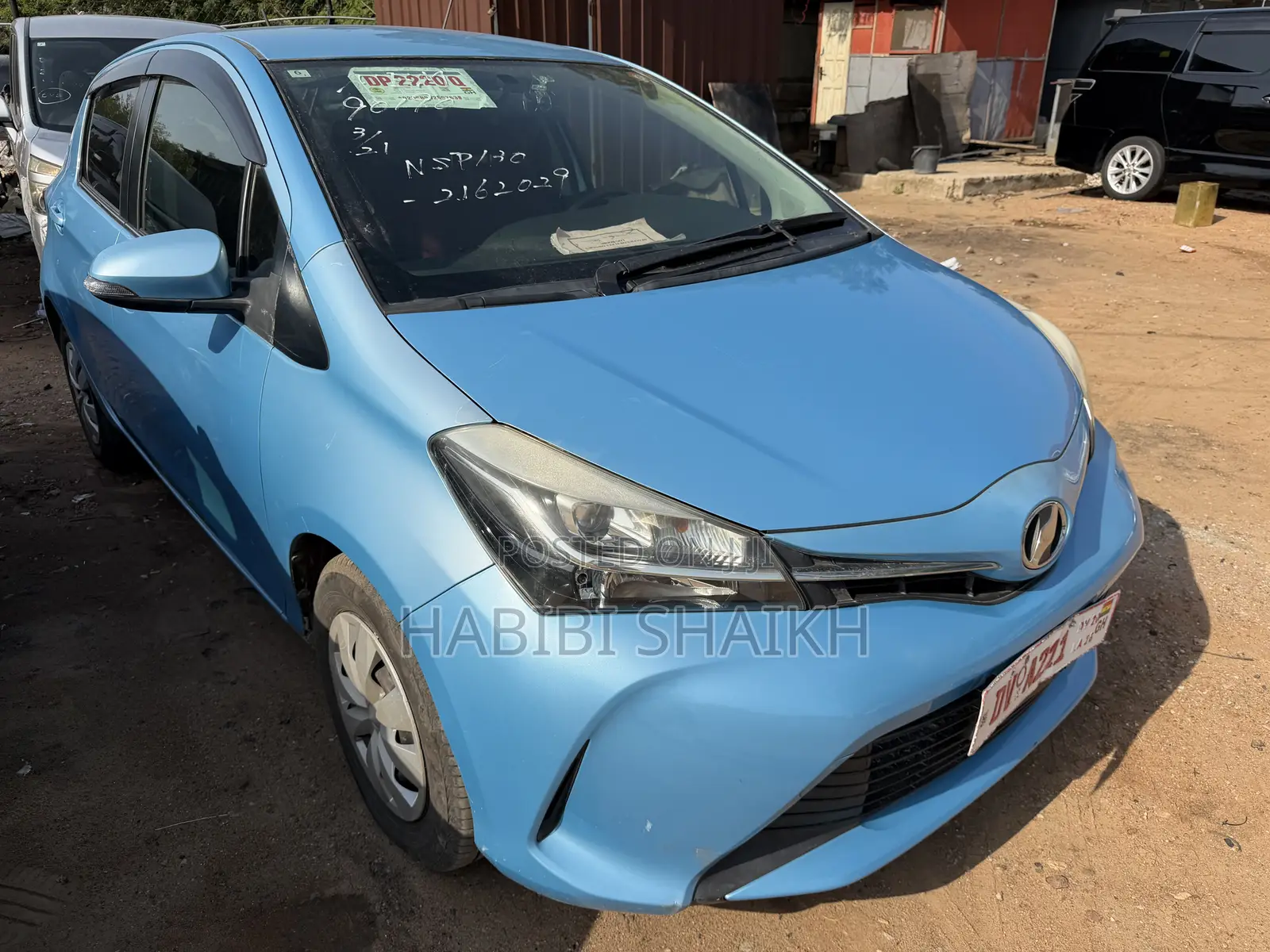 Toyota Vitz 1.3 FWD 5dr 2015 Blue