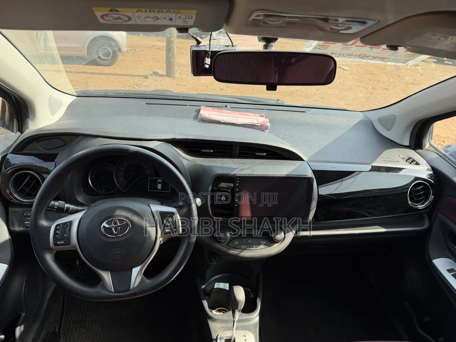 Toyota Vitz 1.3 FWD 5dr 2015 Blue