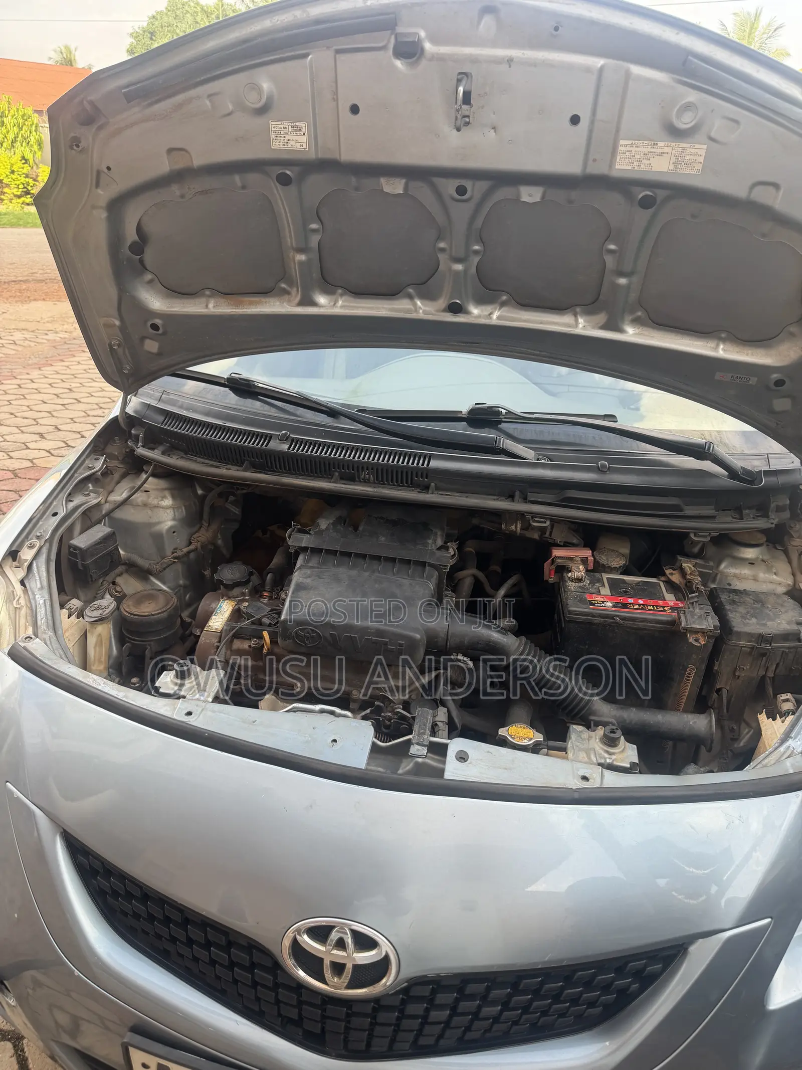 Toyota Belta 2010 Blue
