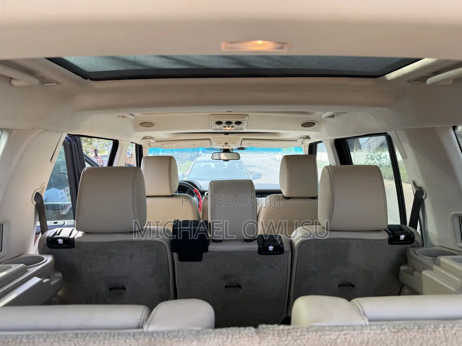 Land Rover Discovery 2016 Blue