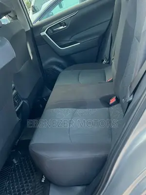 Toyota RAV4 2023 Gray