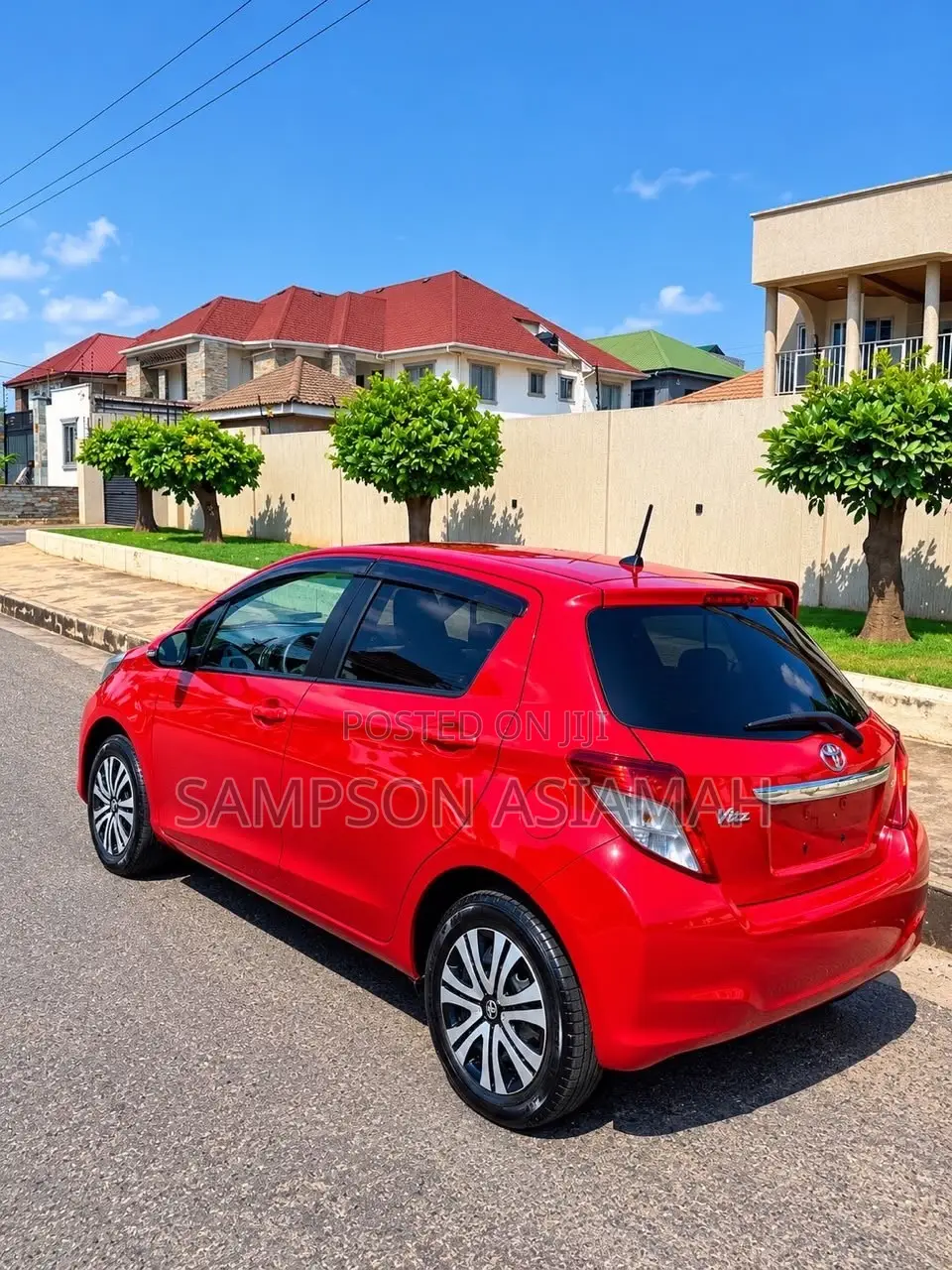 Toyota Vitz 1.3 FWD 3dr 2012 Red