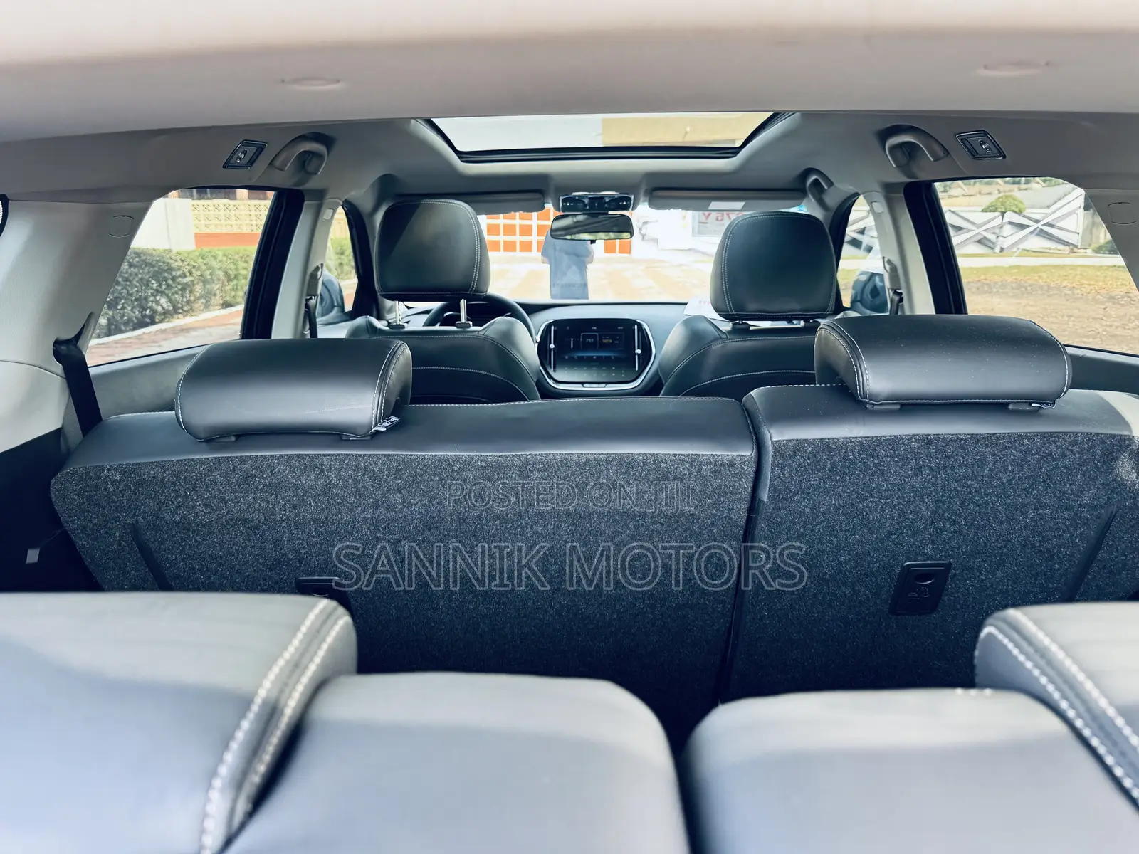 Jetour X70 1.5 7-Seater FWD 2020 Black