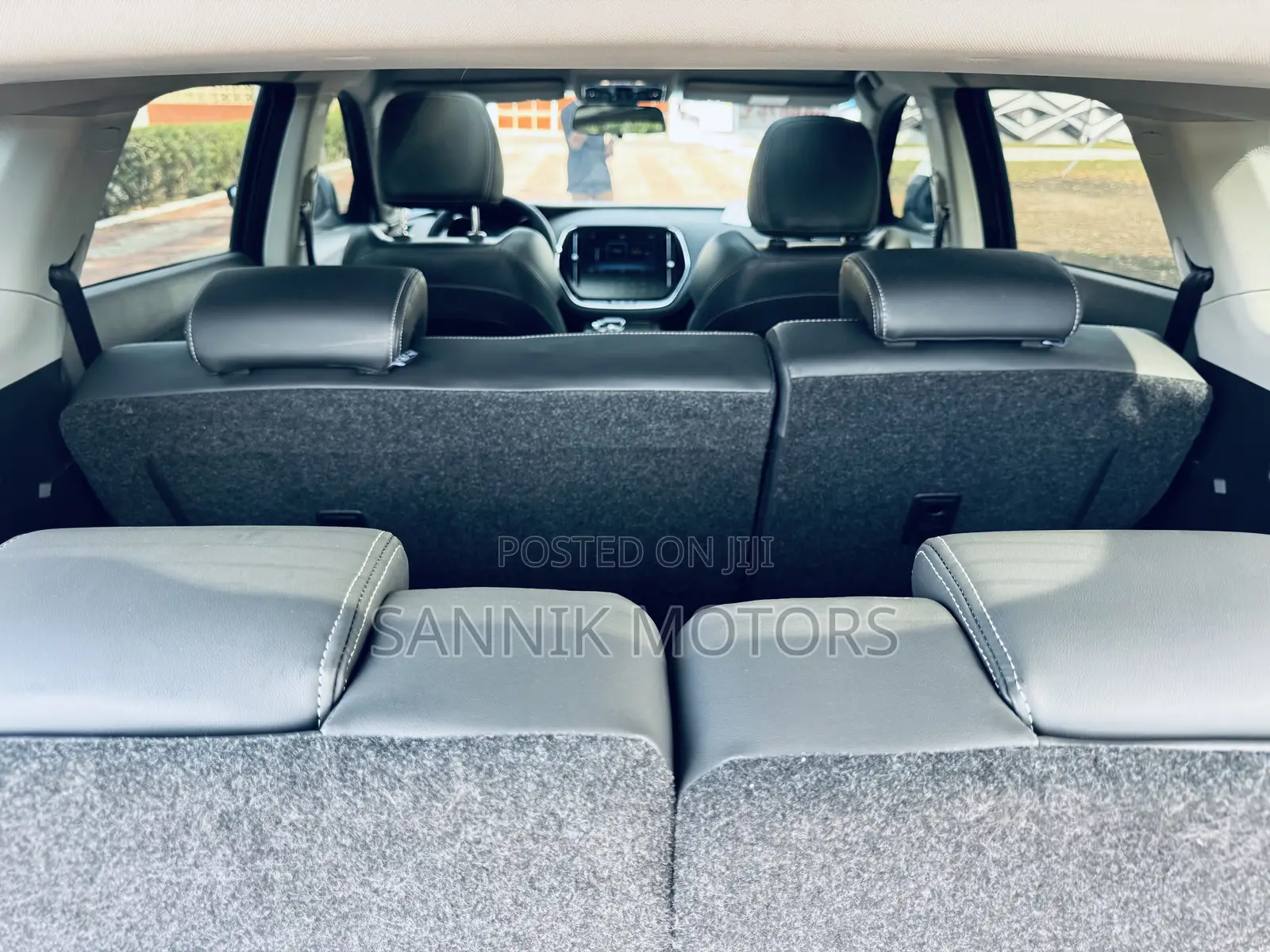 Jetour X70 1.5 7-Seater FWD 2020 Black